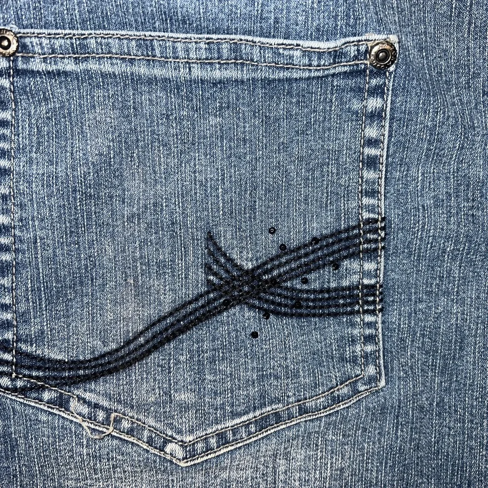 Arizona Jean Co. Y2K Denim Mini Skirt Embellished Raw Edge Sz 16.5‎